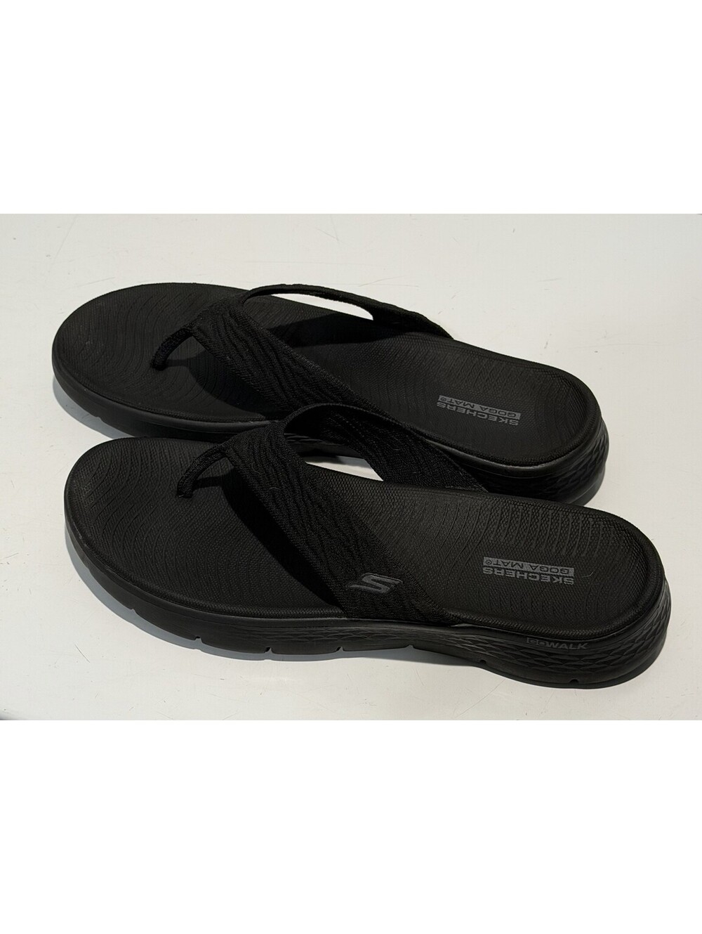 Womens Skechers Sandals Size 11 Goga Mat Go Walk Flip Flop Black